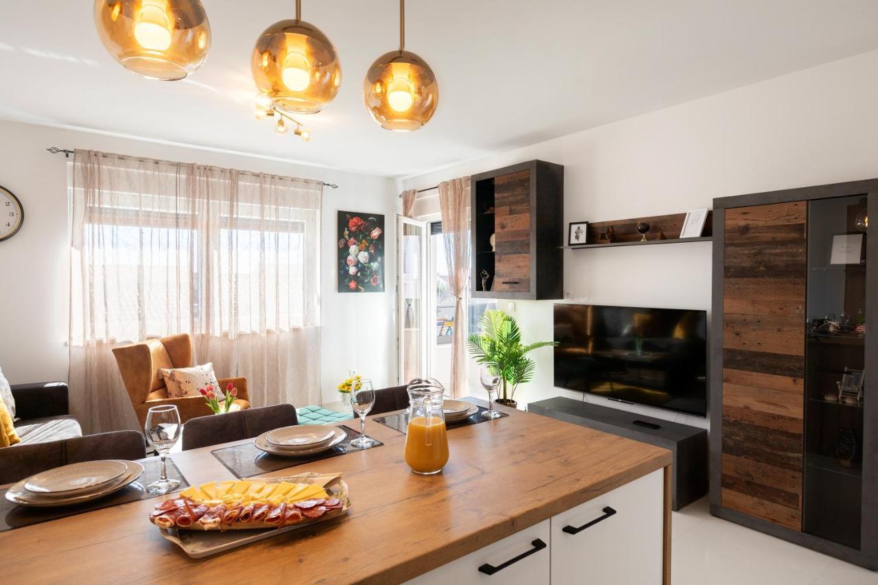 Sunny Island Apartment Trogir Zewnętrze zdjęcie